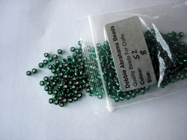 Debbie Abrahams Silver Lined Emerald Beads Size 8/0 | Jannette's Rare Yarns